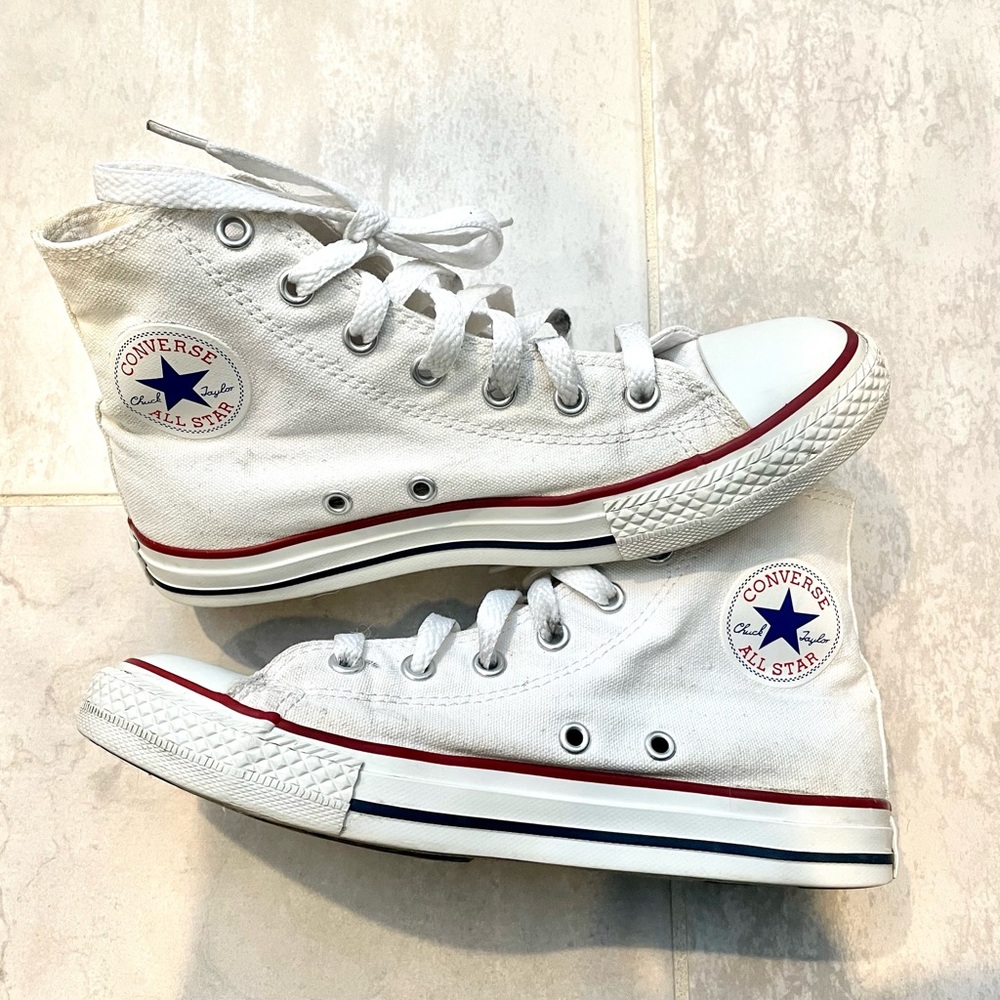 White converse high tops size 3y/ 5.5 womens